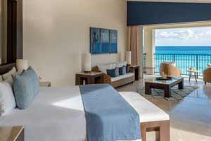 Royal Tower Jacuzzi Suite Oceanfront at Grand Park Royal Cancún