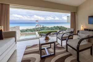 Master suite plunge pool villa grand park royal cancun hotel